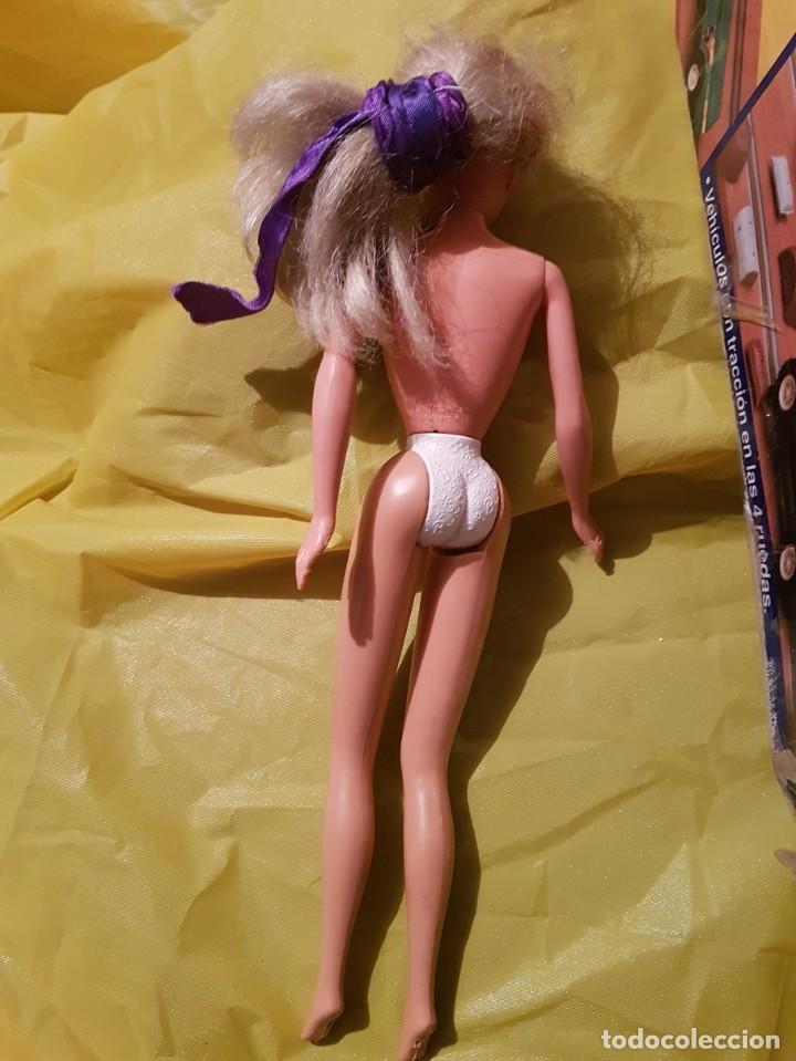 Barbie y Ken: MU&Ntilde;ECA BARBIE MATTEL MALAYSIA 1966 - Foto 2