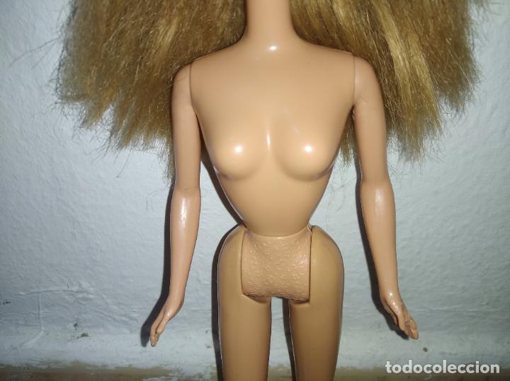 Barbie y Ken: Mu&ntilde;eca Barbie casta&ntilde;a - Foto 2