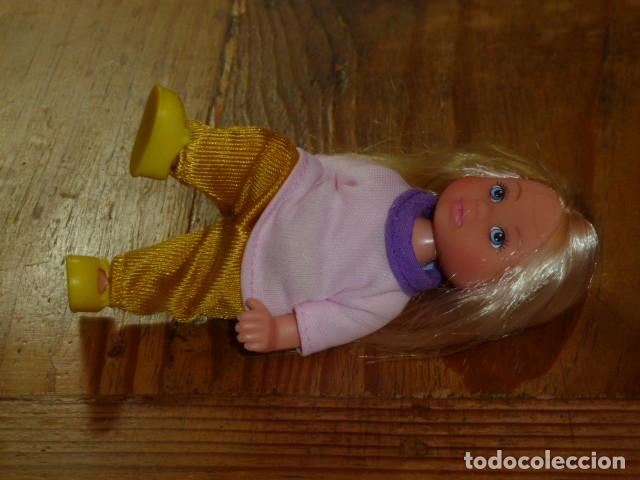 Barbie y Ken: Mu&ntilde;eca tipo Shelly. Simba - Foto 6