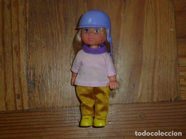 Barbie y Ken: Mu&ntilde;eca tipo Shelly. Simba - Foto 9