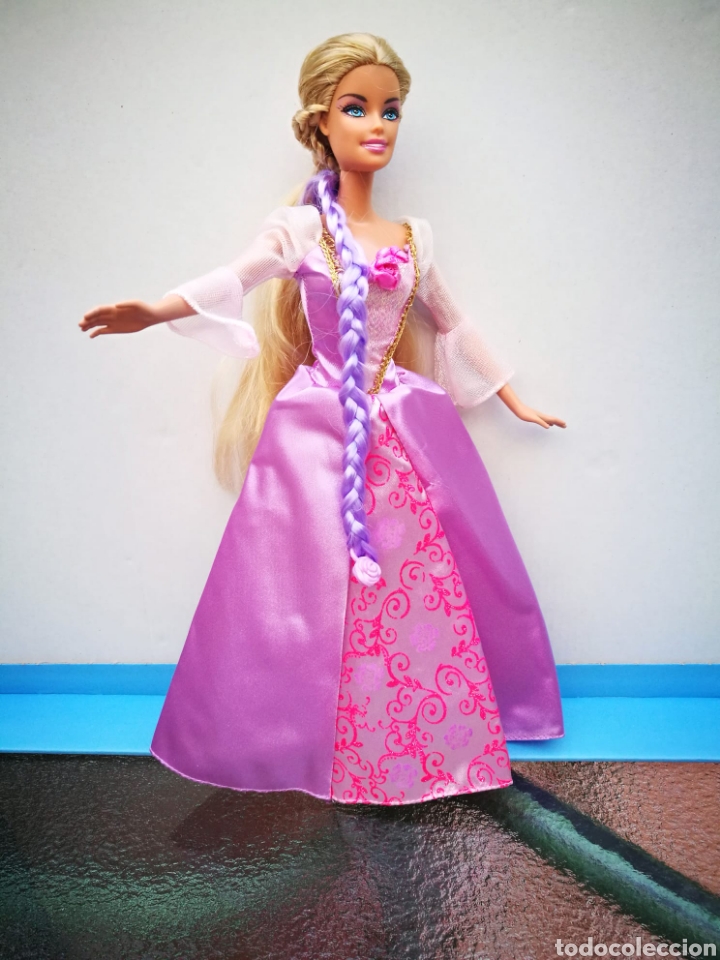 Barbie y Ken: BARBIE PRINCESA RAPUNZEL MATTEL 2009 - Foto 2