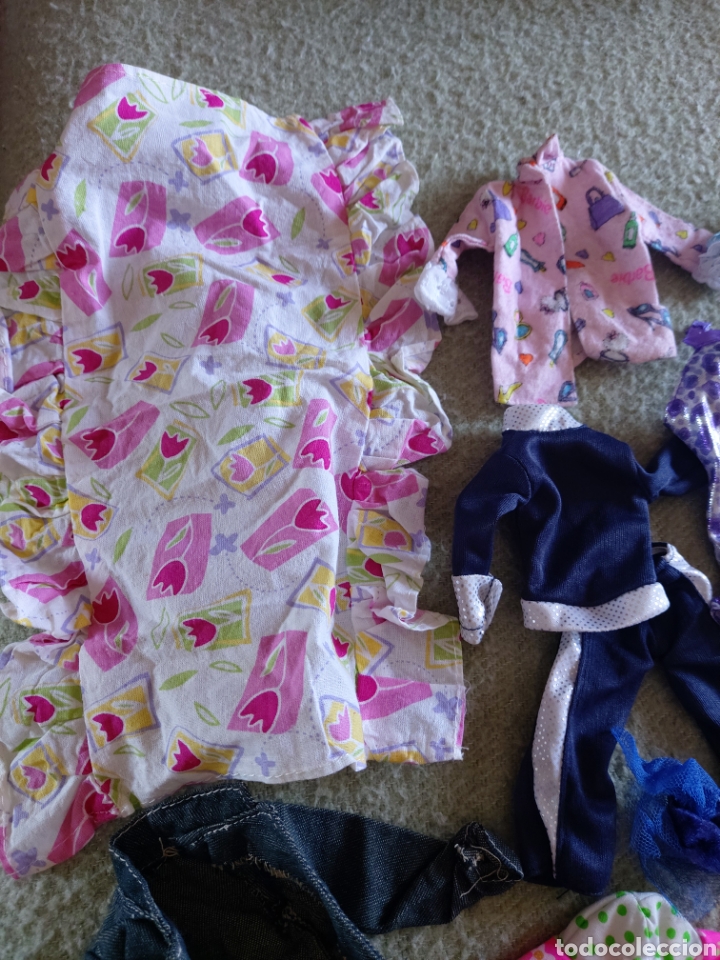Barbie y Ken: Lote ropa Barbie - Foto 2