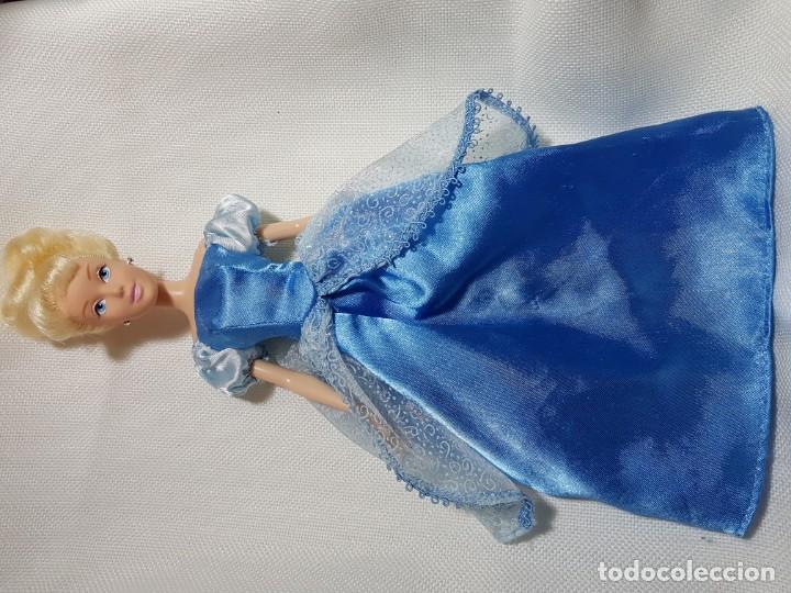Barbie y Ken: Cenicienta, mu&ntilde;eca disney tama&ntilde;o barbie - Foto 2