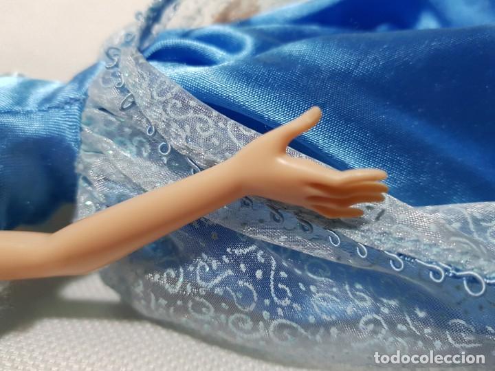 Barbie y Ken: Cenicienta, mu&ntilde;eca disney tama&ntilde;o barbie - Foto 3