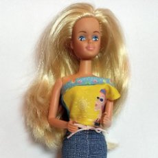 Barbie y Ken: MUÑECA COLECCION BARBIE Nº431 PETRA TOY ISLAND. Lote 215941510