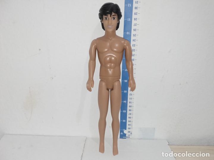 Barbie y Ken: Mu&ntilde;eco Ken Aladdin disney - Foto 6