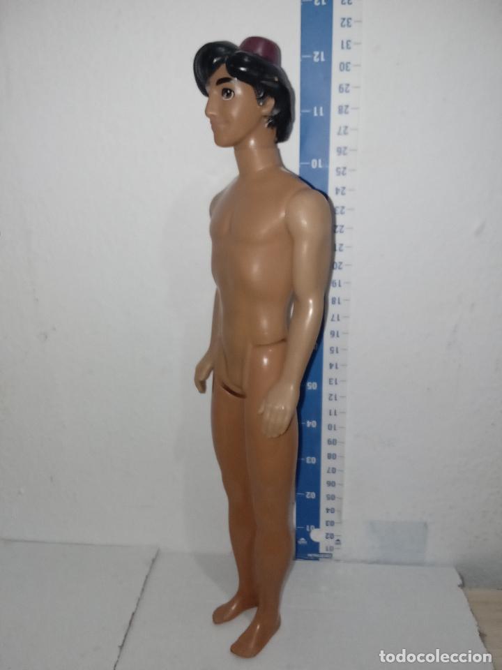 Barbie y Ken: Mu&ntilde;eco Ken Aladdin disney - Foto 9