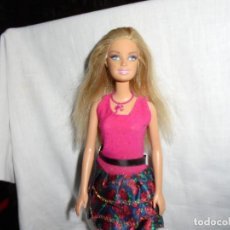 Barbie y Ken: MUÑECA BARBIE MATTEL 2009 INDONESIA. Lote 218236745