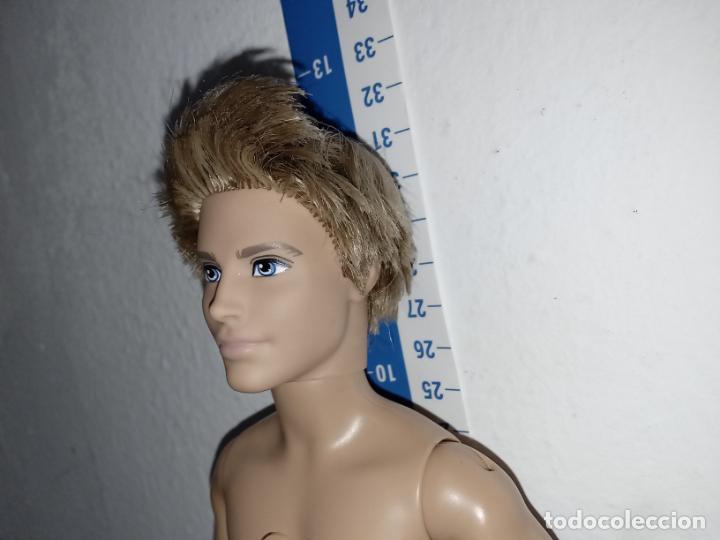 Barbie y Ken: Mu&ntilde;eco ken articulado - Foto 5