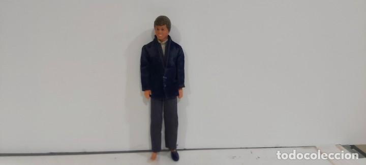Barbie y Ken: ANTIGUO MU&Ntilde;&Ntilde;ECO DE BARBIE KEN - Foto 1