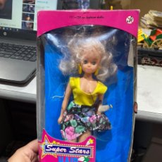 Barbie y Ken: MUÑECA WENDY MEDIDA BARBIE. Lote 230505210