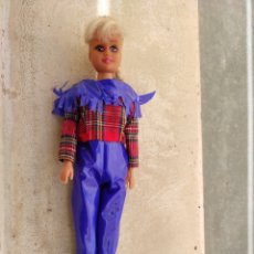 Barbie y Ken: ANTIGUA MUÑECA BARBIE O SIMILAR. Lote 234857470