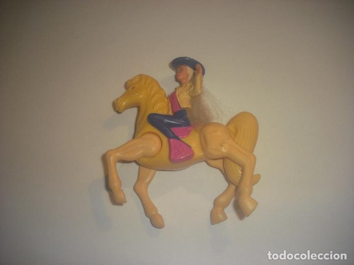 Barbie y Ken: BARBIE A CABALLO ( MACDONALS ) - Foto 1