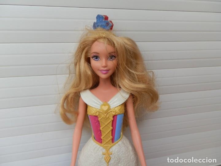 Barbie y Ken: MU&Ntilde;ECA BARBIE AURORA PRINCESA SLEEPING. MATTEL2012. - Foto 2