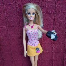Barbie y Ken: MUÑECA BARBIE MATTEL MARCADA 1998 EN LA NUCA Y EN LA ESPALDA 2009 //BRATZ//MONSTERS//. Lote 249348935