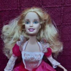 Barbie y Ken: MUÑECA BARBIE MATTEL MARCADA EN LA NUCA 1998 Y EN LA ESPALDA 1999, ELECTRÓNICA A PILAS, (LUZ Y MOVIL. Lote 250232820