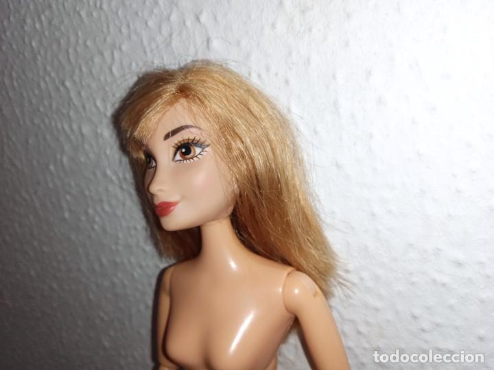 Barbie y Ken: Mu&ntilde;eca barbie flavas - Foto 3