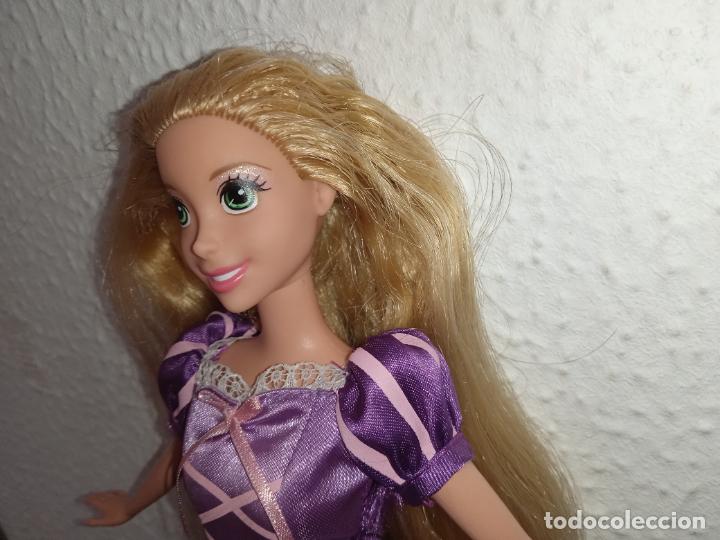 Barbie y Ken: mu&ntilde;eca barbie rapunzel princesa disney - Foto 2