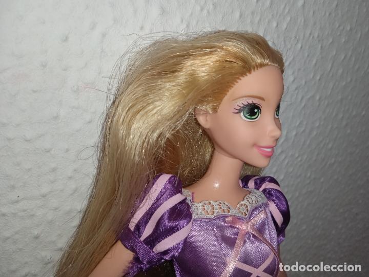 Barbie y Ken: mu&ntilde;eca barbie rapunzel princesa disney - Foto 3