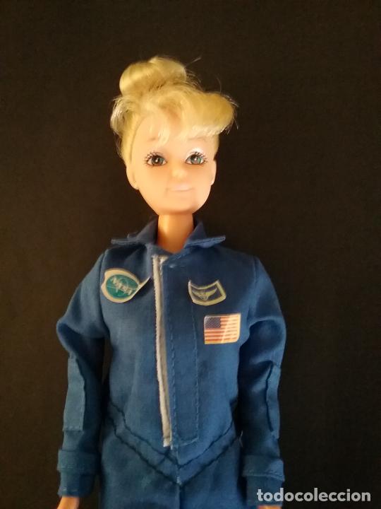 Barbie y Ken: MU&Ntilde;ECA TIPO BARBIE DE LA NASA - Foto 3