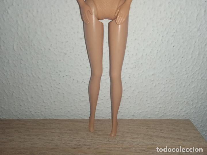 Barbie y Ken: Mu&ntilde;eca Barbie articulada - Foto 3