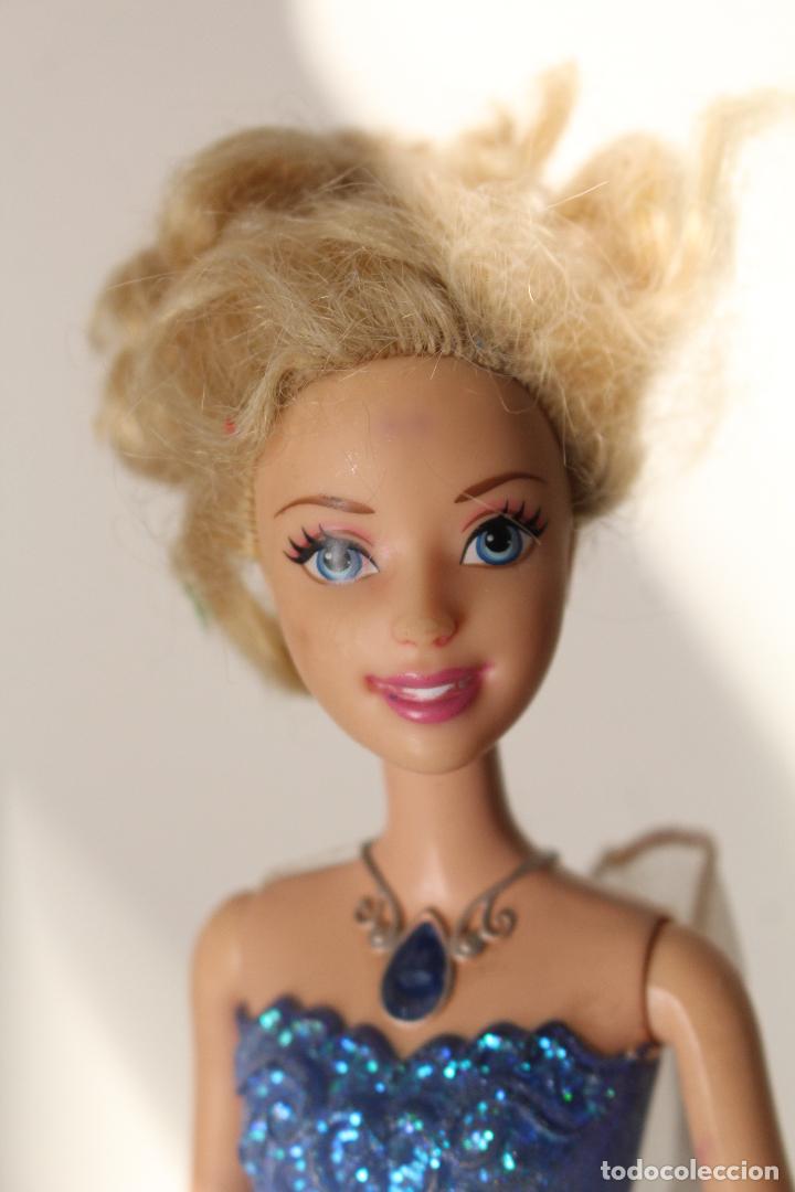 Barbie y Ken: Mattel Barbie Doll 2011 - Foto 2