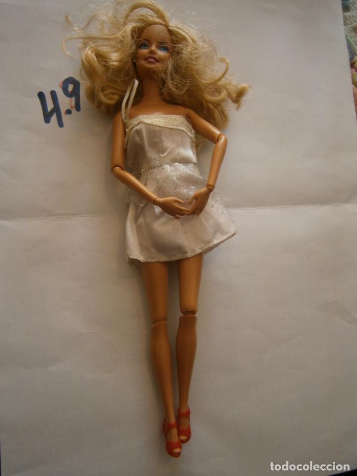 Barbie y Ken: ANTIGUA MU&Ntilde;ECA BARBIE - Foto 1