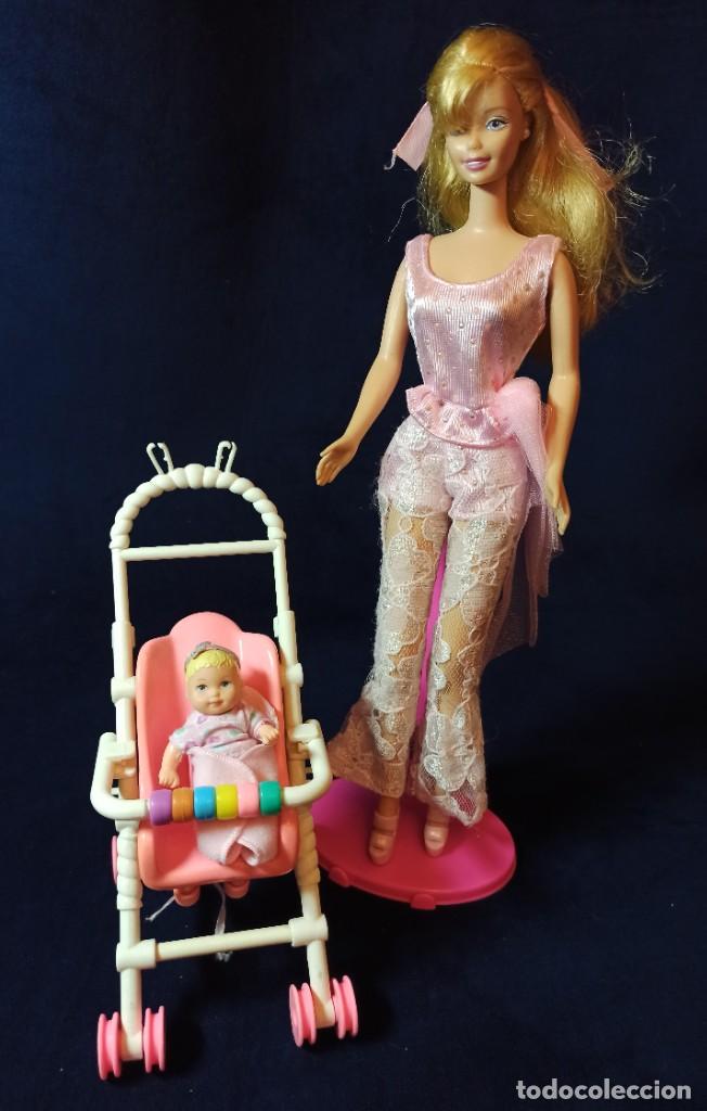 Muñeca Barbie Con sillita y bebe