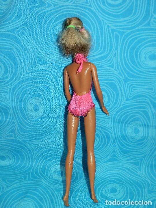 Barbie y Ken: MU&Ntilde;ECA BARBIE MATTEL 1998 - Foto 3