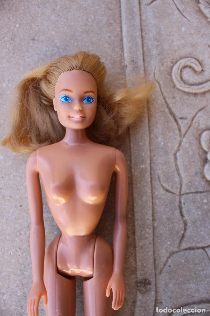 Barbie y Ken: Mu&ntilde;eca Barbie de Mattel. 1966. - Foto 3