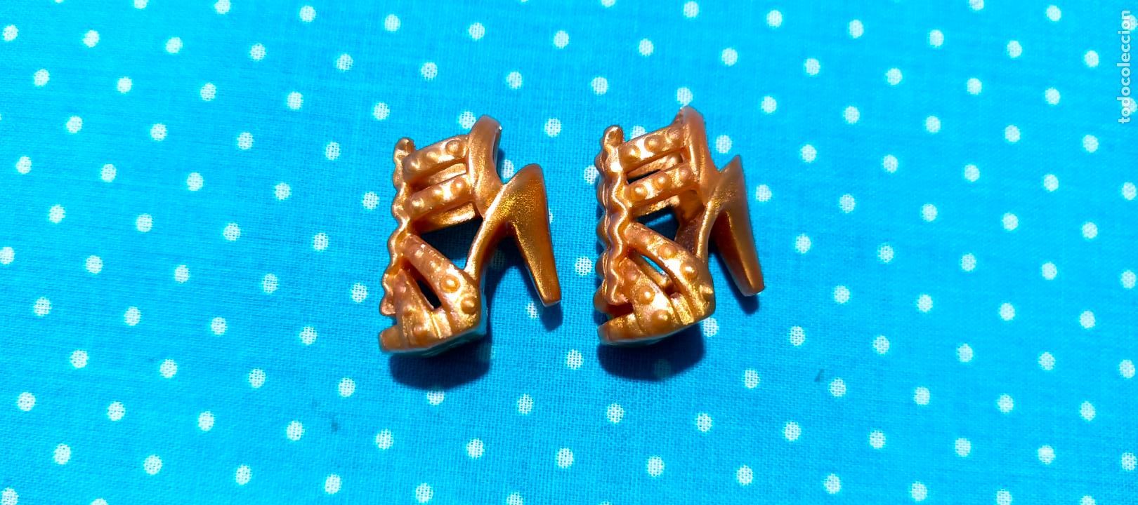 Barbie y Ken: Zapatos Barbie - Foto 1