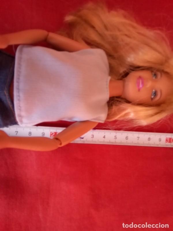 Barbie y Ken: MU&Ntilde;ECA BARBIE DE MATTEL A&Ntilde;O 2006 - Foto 2