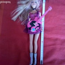 Barbie y Ken: MUÑECA BARBIE DE MATTEL CON GUITARRA AÑO 1999. Lote 319067878
