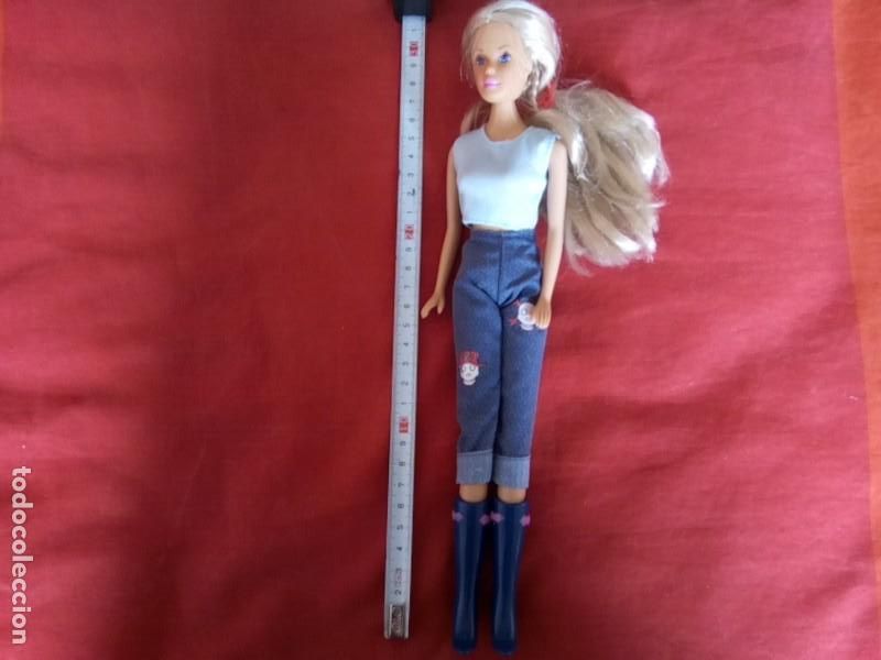 Barbie y Ken: MU&Ntilde;ECA SIMBA TIPO BARBIE - Foto 1