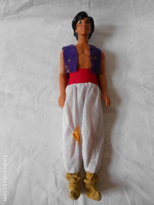 muñeco ken aladdin con ropa original. disney ma - Buy Barbie and Ken dolls  on todocoleccion