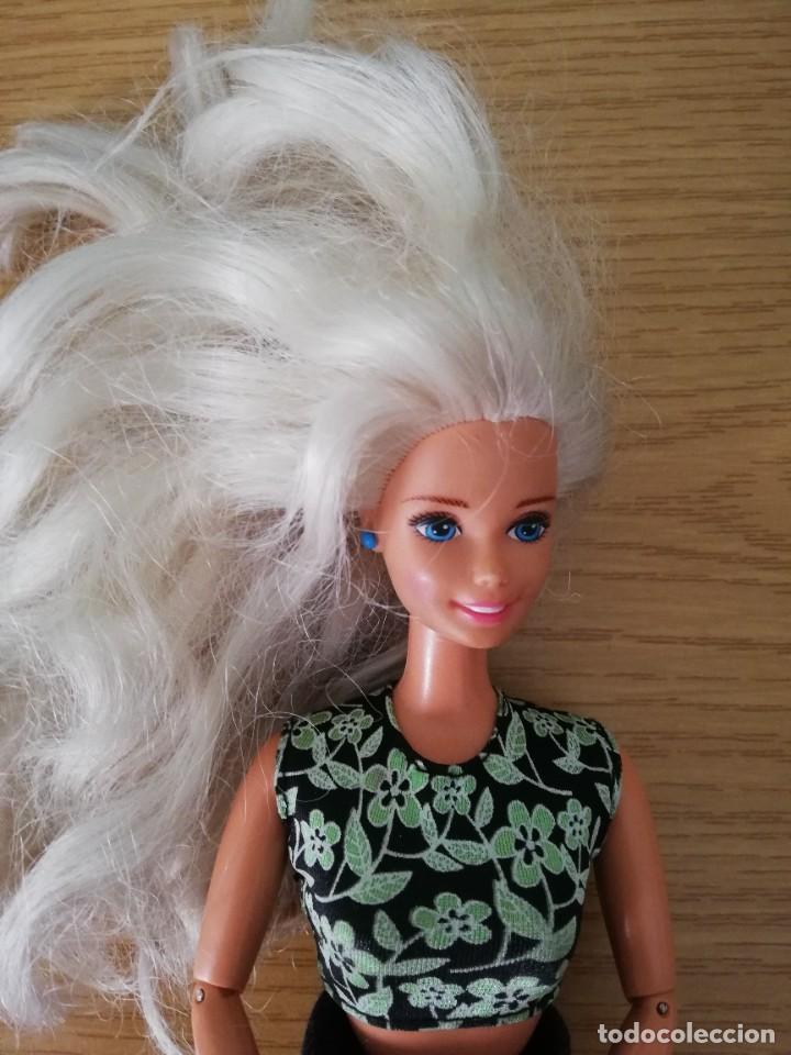 Barbie y Ken: Mu&ntilde;eca Barbie Mattel China 1966 - Foto 2