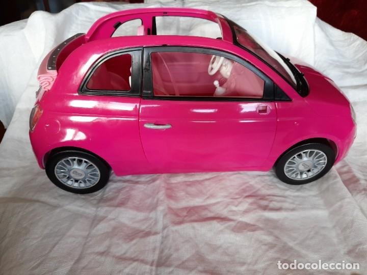 Coche Fiat con Muñeca Barbie Rubia