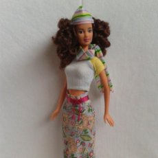 Barbie y Ken: PRECIOSA BARBIE TERESA CON CONJUNTO ORIGINAL. Lote 347524148