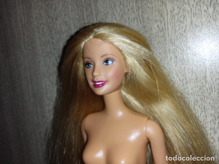 Barbie y Ken: Mu&ntilde;eca Barbie con mecanismo - Foto 2