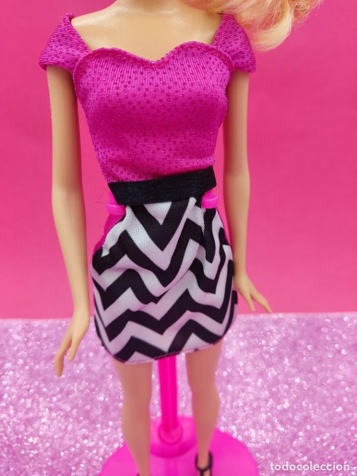 Barbie y Ken: Mu&ntilde;eca Barbie b&aacute;sica - Foto 3