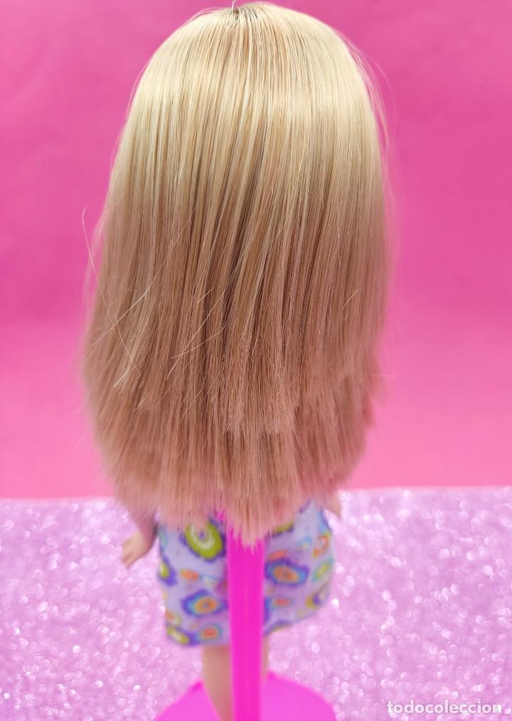 Barbie y Ken: Mu&ntilde;eca Barbie chic 2005 - Foto 3