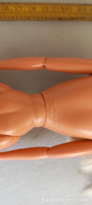 Barbie y Ken: MU&Ntilde;ECA BARBIE DE MATTEL. 1991 - Foto 3