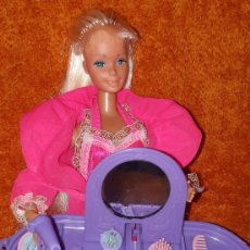 Barbie y Ken: MUÑECA Y ACCESORIOS BARBIE SECRETOS DE BELLEZA CONGOST CON DEFECTOS. Lote 364483886