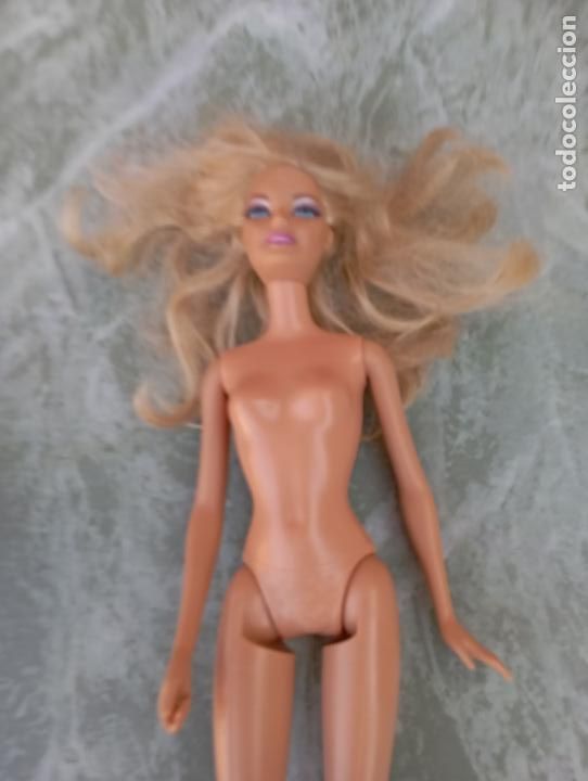 Barbie y Ken: MU&Ntilde;ECA BARBIE DE MATELL - A&Ntilde;O 2010 - Foto 1