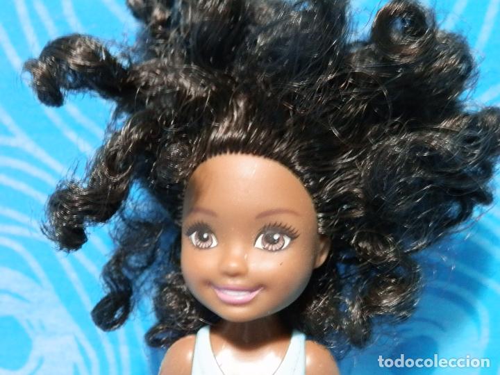 Barbie y Ken: MU&Ntilde;ECA CHELSEA HERMANA BARBIE - Foto 2