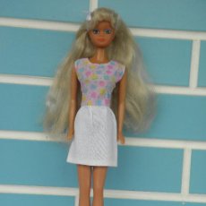 Barbie y Ken: MUÑECA ANTIGUA ANIMAL DOCTOR STEFFI LOVE DE SIMBA AÑOS 90. Lote 381018709
