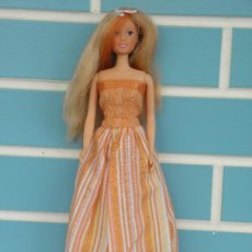 Barbie y Ken: ANTIGUA MUÑECA STEFFI LOVE DE SIMBA CON MECHAS NARANJAS. Lote 381018979