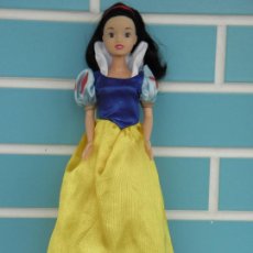 Barbie y Ken: MUÑECA PRINCESA BLANCANIEVES DISNEY DE SIMBA, TAMAÑO DE BARBIE. Lote 381019159