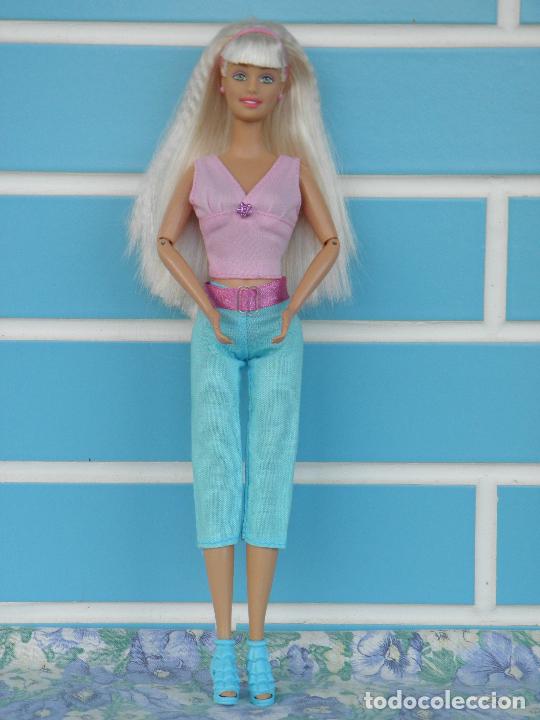 Barbie e Ken: Antigua muñeca Barbie Stroll N' Play de Mattel 2001