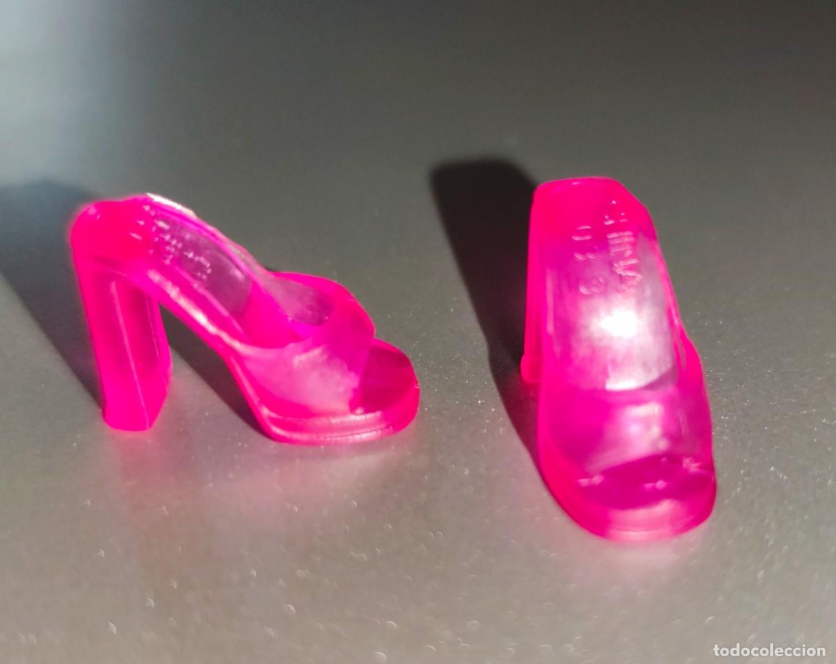 Barbie y Ken: Zapatos para Mu&ntilde;eca Barbie - Foto 1